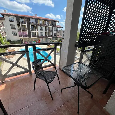 Gradina Sunny Bay チェルノモレツ